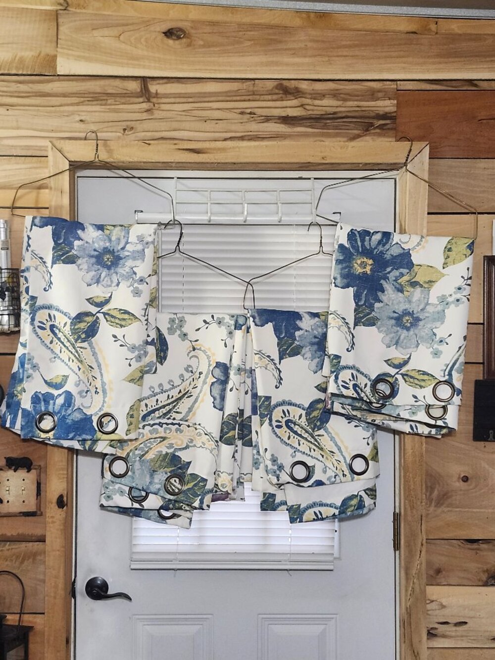 Half Moon lined blackout drapes 2 pair size 42 x 64